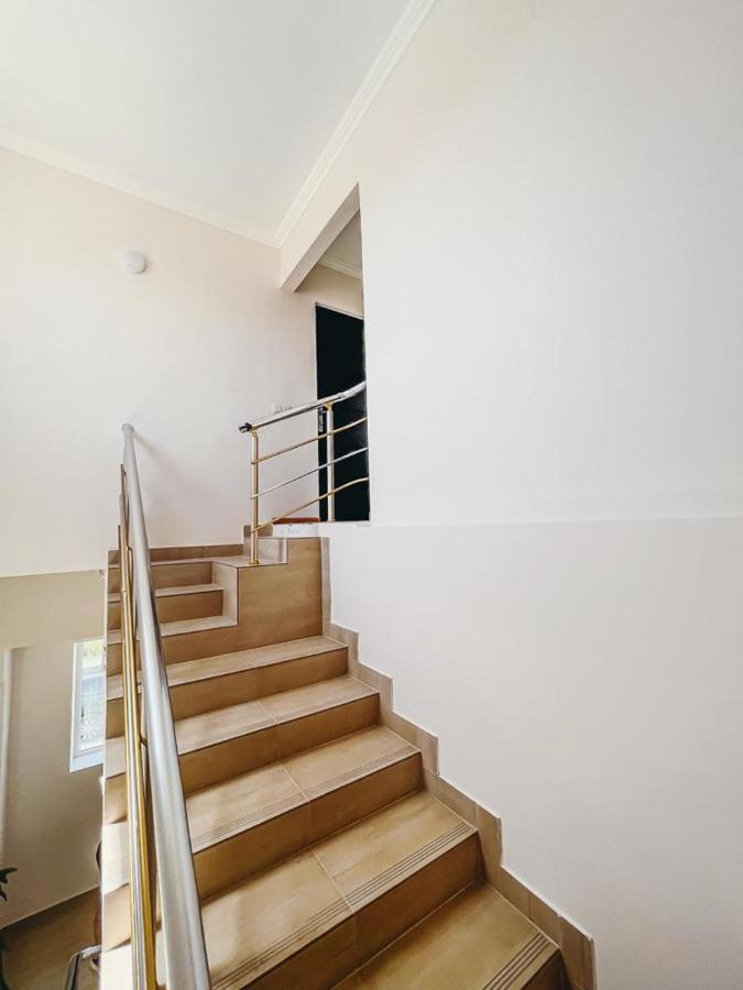 Apartaments Tsaghkadzor Hrazdan Exterior photo